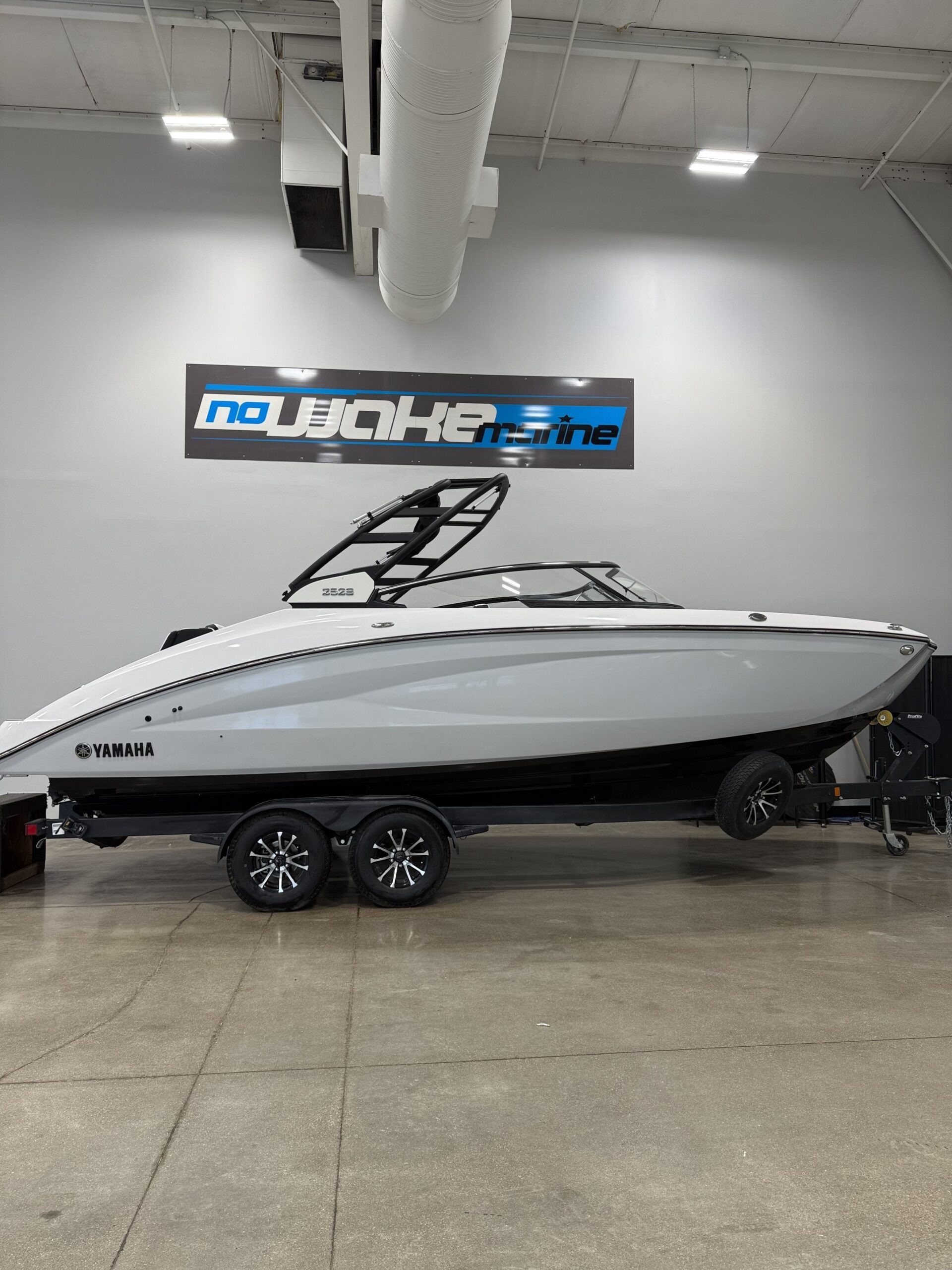New 2026 Yamaha Boats 252S For Sale in Cincinnati, OH | No Wake Marine